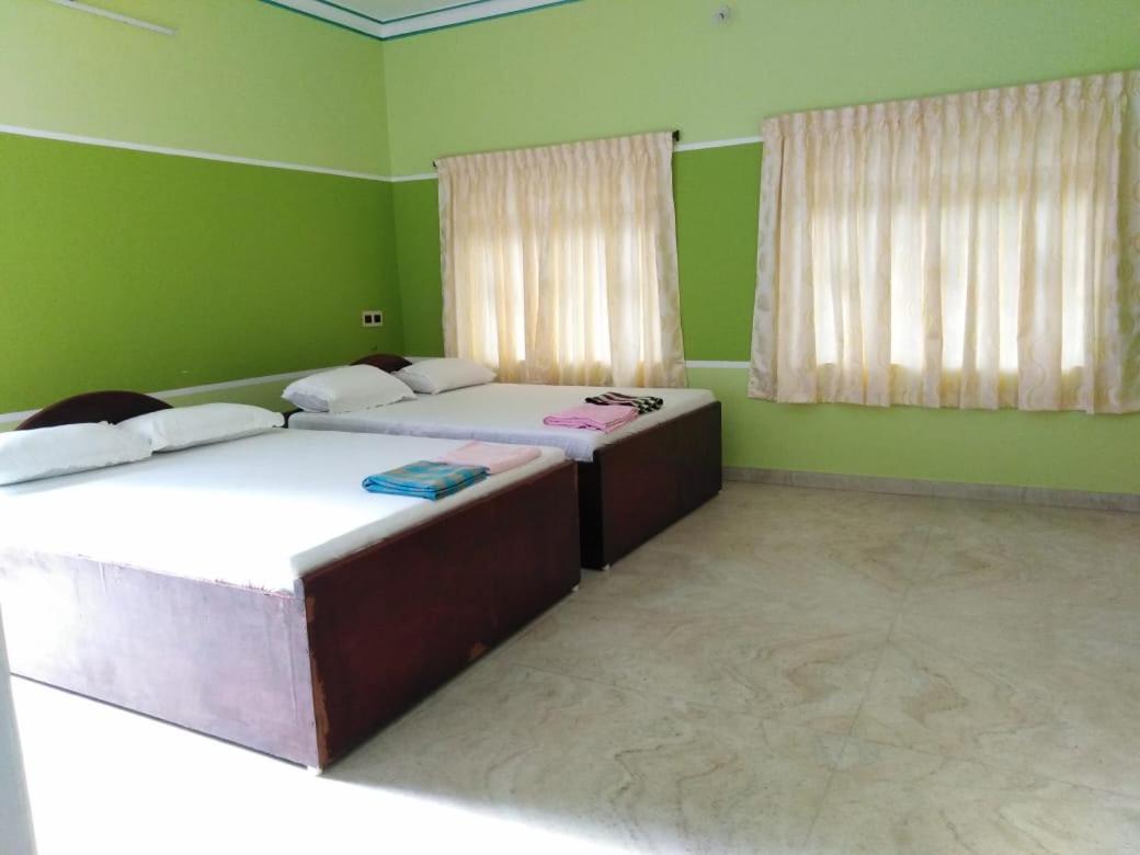 Vls Holiday Home Kanyakumari Buitenkant foto